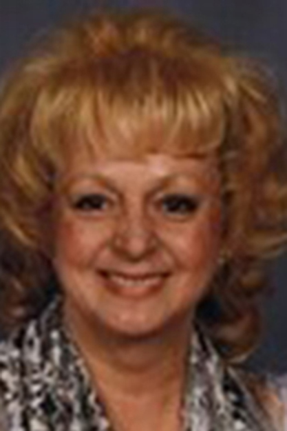 Loretta Muse Weekley headshot.