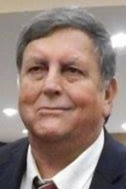 Robert Nelson Furr headshot.